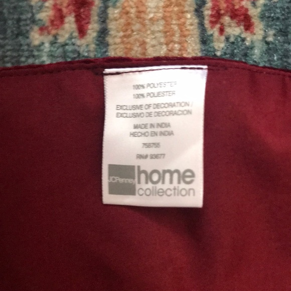 Velvet Table Runner with Tassels - Picture 7 of 7